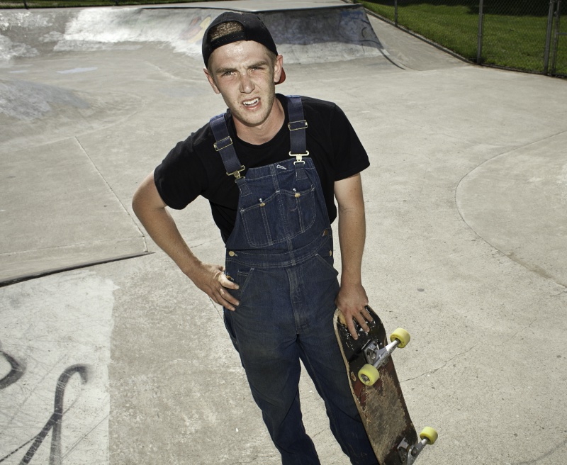 90s Mens Fashion Overalls Skateboarder